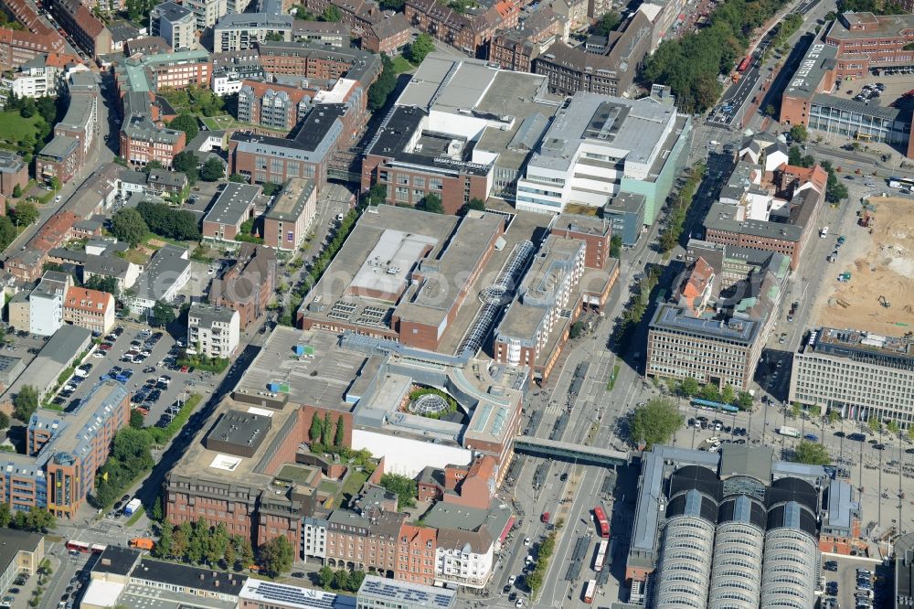 Kiel from the bird's eye view: Building of the shopping center Sophienhof of ECE in Kiel in the state Schleswig-Holstein