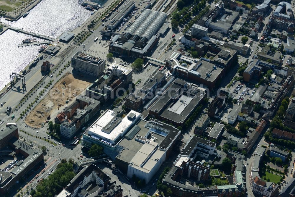 Aerial image Kiel - Building of the shopping center Sophienhof of ECE in Kiel in the state Schleswig-Holstein