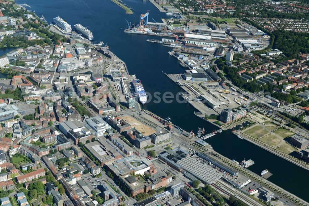 Aerial photograph Kiel - Building of the shopping center Sophienhof der ECE in Kiel in the state Schleswig-Holstein