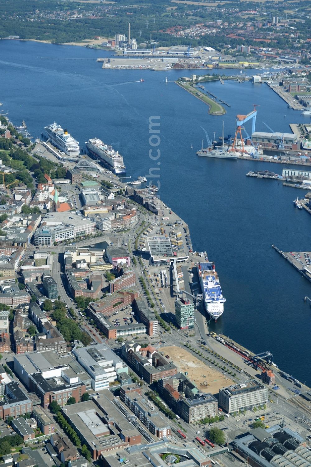 Kiel from above - Building of the shopping center Sophienhof der ECE in Kiel in the state Schleswig-Holstein