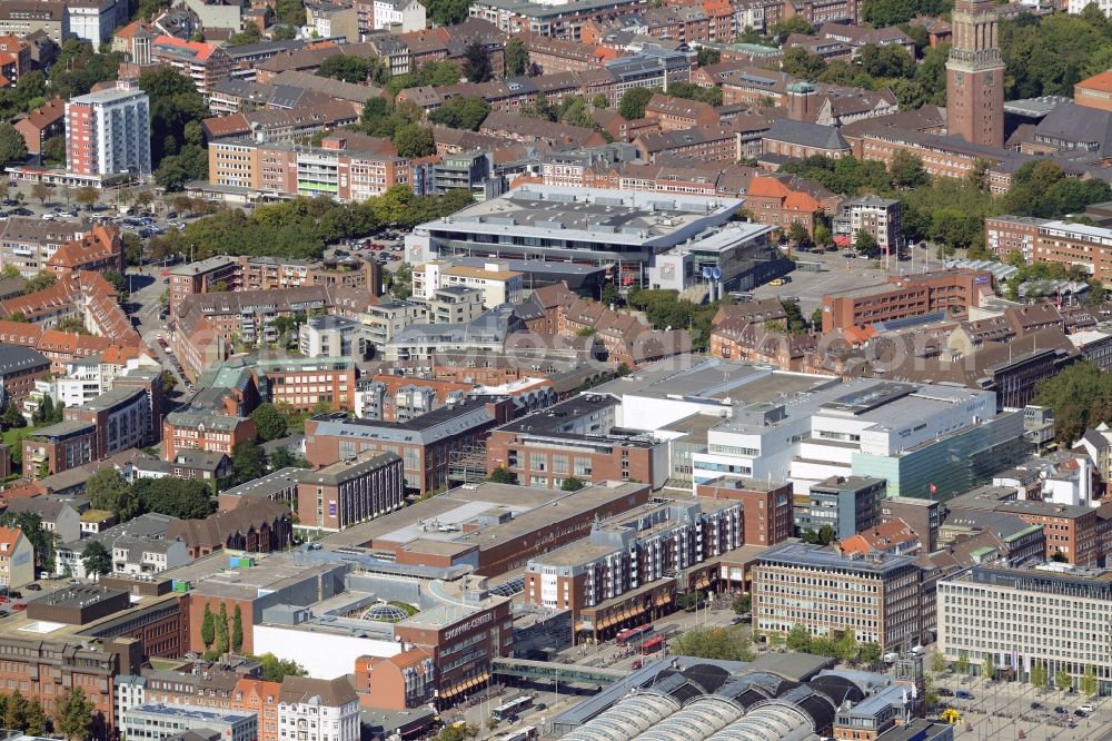 Kiel from the bird's eye view: Building of the shopping center Sophienhof der ECE in Kiel in the state Schleswig-Holstein