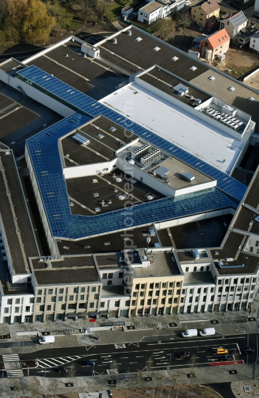 Neumarkt in der Oberpfalz from above - Building of the shopping center Stadtquartier „ NeuerMarkt ” in Neumarkt in der Oberpfalz in the state Bavaria