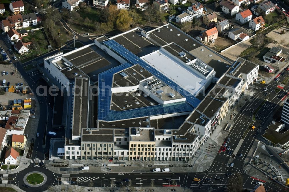 Neumarkt in der Oberpfalz from the bird's eye view: Building of the shopping center Stadtquartier „ NeuerMarkt ” in Neumarkt in der Oberpfalz in the state Bavaria