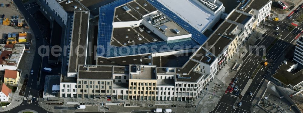 Aerial image Neumarkt in der Oberpfalz - Building of the shopping center Stadtquartier „ NeuerMarkt ” in Neumarkt in der Oberpfalz in the state Bavaria