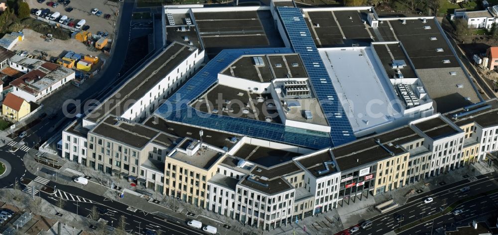 Neumarkt in der Oberpfalz from above - Building of the shopping center Stadtquartier „ NeuerMarkt ” in Neumarkt in der Oberpfalz in the state Bavaria