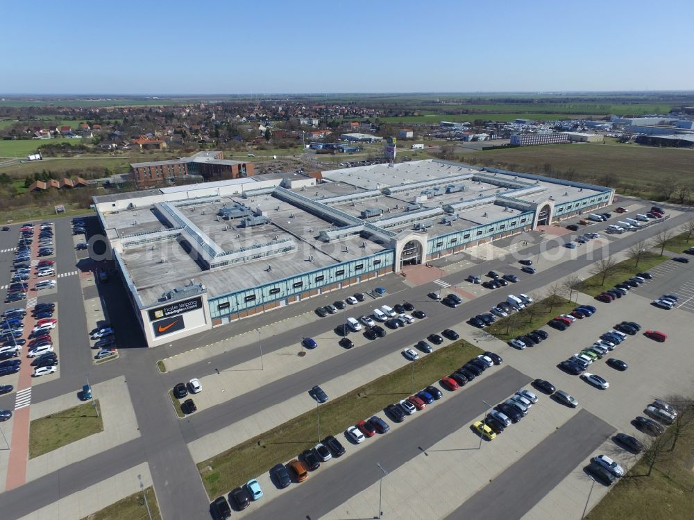 Aerial photograph Brehna - Building of the shopping center The Style Outlets on Thiemendorfer Mark in the district Brehna in San dersdorf-Brehna in the state Saxony-Anhalt