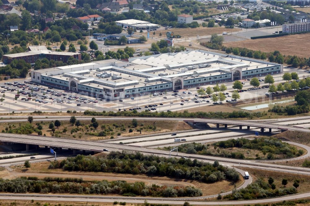 Brehna from the bird's eye view: Building of the shopping center The Style Outlets on Thiemendorfer Mark in the district Brehna in Sandersdorf-Brehna in the state Saxony-Anhalt