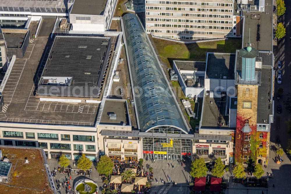 Hagen from above - Building of the shopping center Volme Galerie GbR Friedrich-Ebert-Platz in the district Hagen-Mitte in Hagen in the state North Rhine-Westphalia