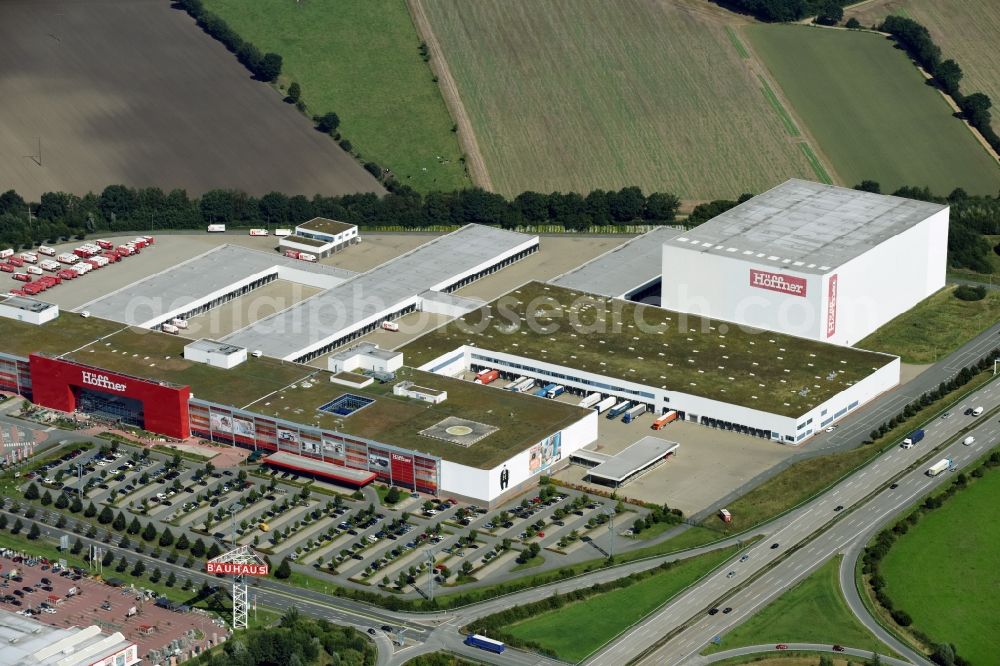 Aerial photograph Barsbüttel - Building of the store - furniture market Hoeffner Moebelgesellschaft GmbH & Co. KG at Rahlstedter street in Barsbuettel in the state Schleswig-Holstein