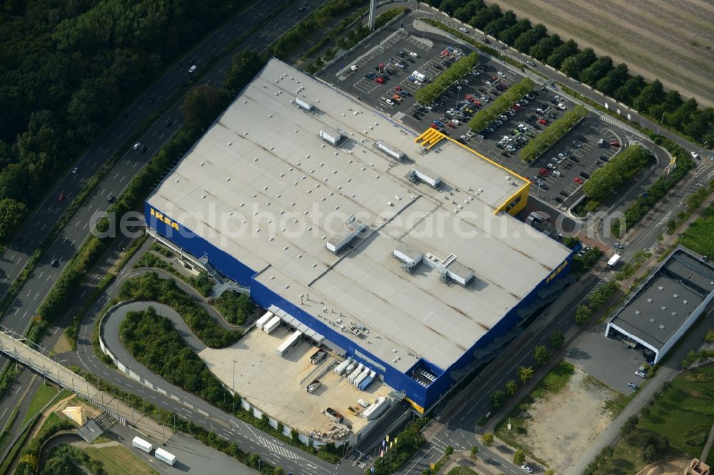 Hannover from the bird's eye view: Building and parking lot of the store - furniture market IKEA Einrichtungshaus in the business park EXPO-Park in Hannover in the state Lower Saxony