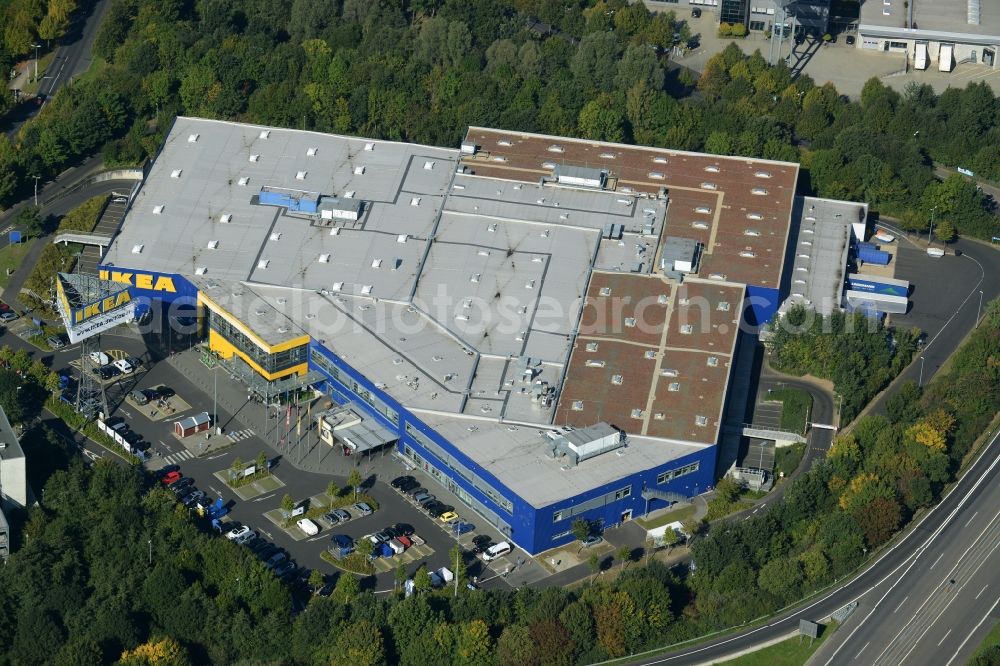 Kassel from the bird's eye view: Building of the store - furniture market IKEA Einrichtungshaus on Heinrich-Hertz-Strasse in Kassel in the state Hesse