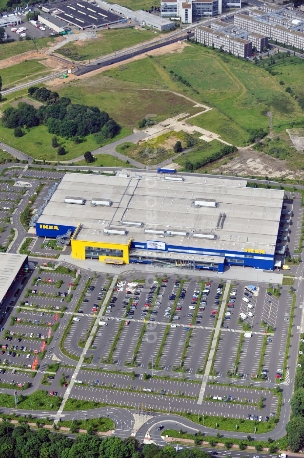 Aerial image Köln - Building of the store - furniture market IKEA Einrichtungshaus Koeln-Am Butzweilerhof on street Butzweilerstrasse in the district Ossendorf in Cologne in the state North Rhine-Westphalia, Germany