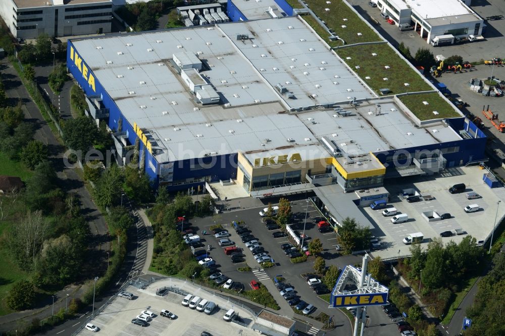 Hanau from above - Building of the store - furniture market IKEA Einrichtungshaus on Oderstrasse in Hanau in the state Hesse