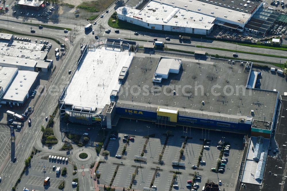 Stuhr from the bird's eye view: Building of the store - furniture market IKEA Moebel & Einrichtungshaus Bremen-Brinkum in Stuhr in the state Lower Saxony, Germany