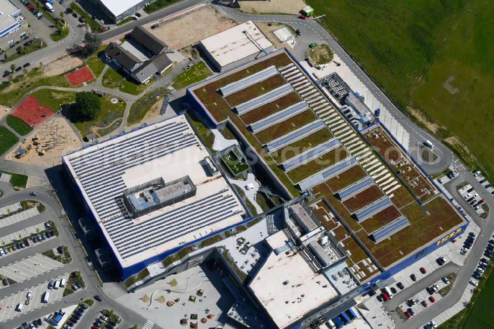 Aerial photograph Kaarst - Building of the store - furniture market IKEA Moebel & Einrichtungshaus Kaarst on Hans-Dietrich-Genscher-Strasse in the district Holzbuettgen in Kaarst in the state North Rhine-Westphalia, Germany