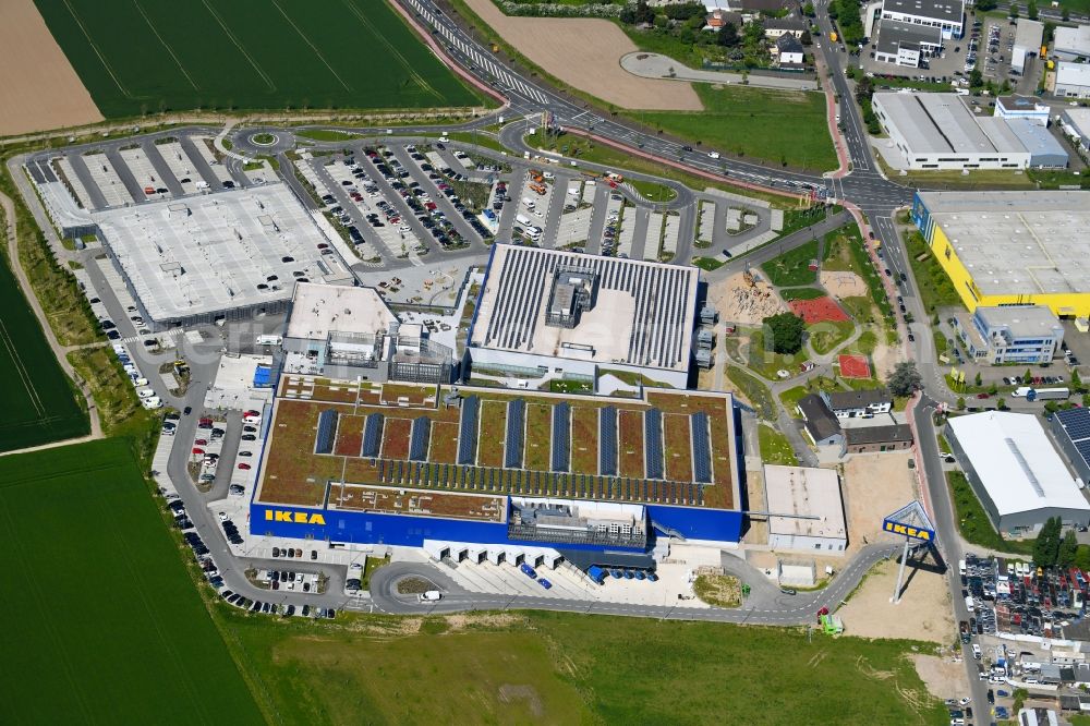 Kaarst from above - Building of the store - furniture market IKEA Moebel & Einrichtungshaus Kaarst on Hans-Dietrich-Genscher-Strasse in the district Holzbuettgen in Kaarst in the state North Rhine-Westphalia, Germany