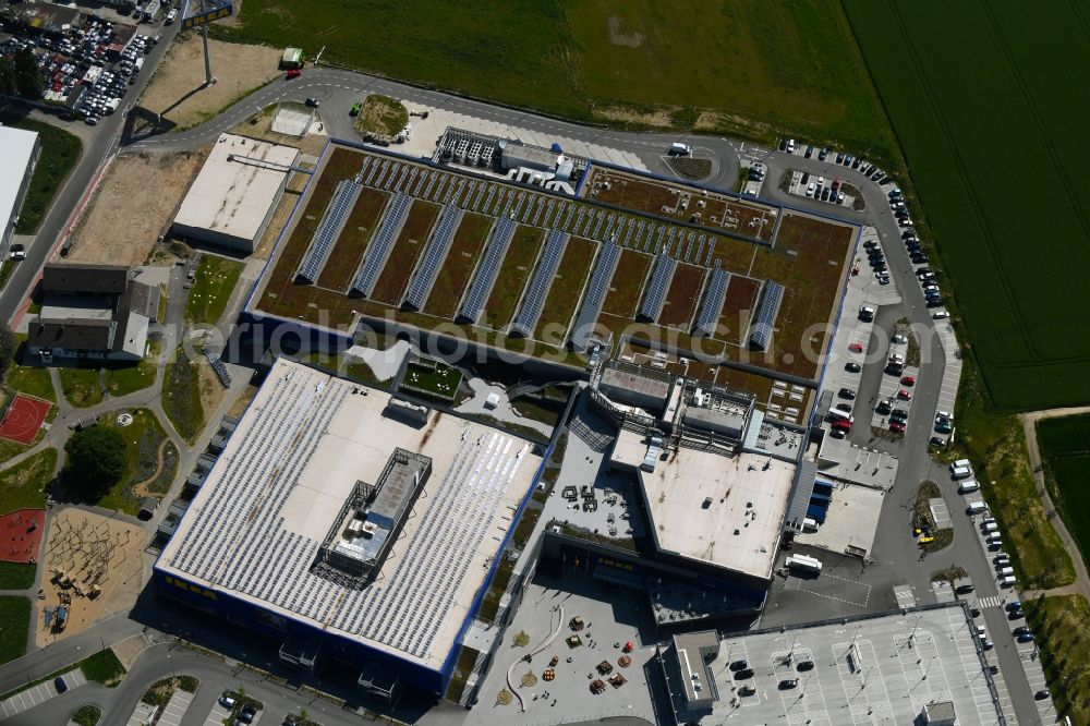 Kaarst from the bird's eye view: Building of the store - furniture market IKEA Moebel & Einrichtungshaus Kaarst on Hans-Dietrich-Genscher-Strasse in the district Holzbuettgen in Kaarst in the state North Rhine-Westphalia, Germany