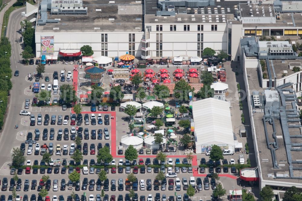 Aerial image Friedberg - Building of the store - furniture market Segmueller Einrichtungshaus Friedberg in Friedberg in the state Bavaria, Germany