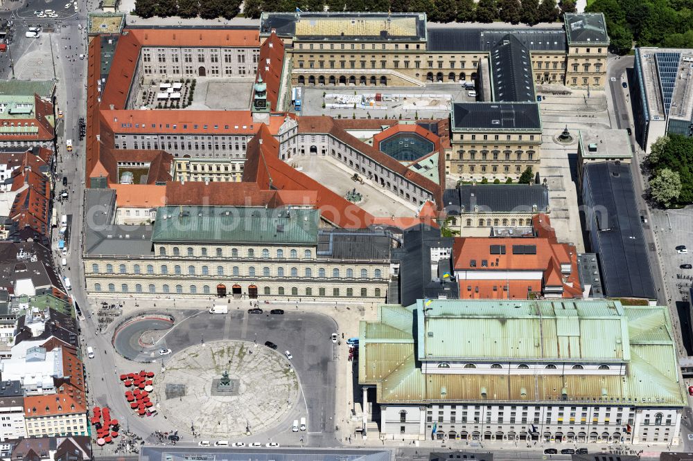 München from the bird's eye view: Building ensemble of the palace Residenz between Max-Joseph-Platz and Hofgarten in the old town in Munich in the state Bavaria, Germany