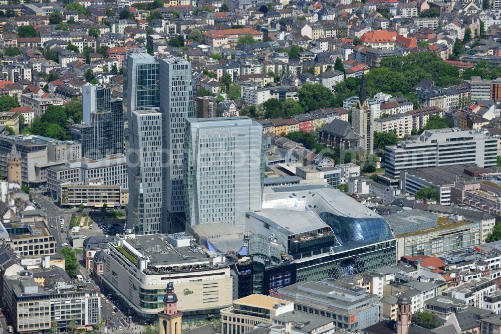 Frankfurt am Main from the bird's eye view: View of the Palais Quartier in Frankfurt am Main in Hesse. It is a building complex, which includes next to the shopping center MyZeil and the Jumeirah Frankfurt hotel also the office tower Nextower, which is desingned of KSP Engel and Zimmermann