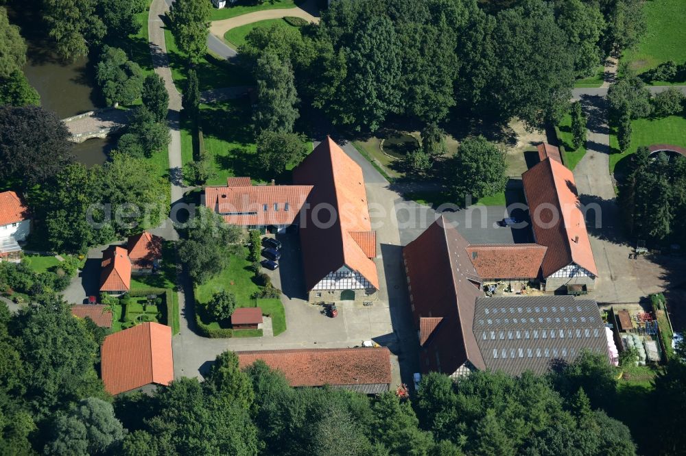 Aerial image Westerkappeln - Buildings and framework - farmhouse at the mansion of the farmhouse in Westerkappeln in the state North Rhine-Westphalia