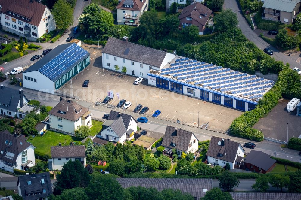 Aerial image Meschede - Buildings and parking areas of vehicle preparation Hohmann on Ittmecker Weg in Meschede in North Rhine-Westphalia, Germany