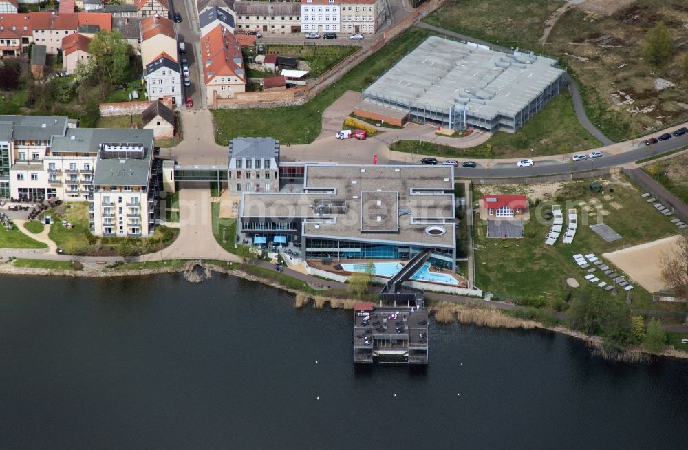 Aerial photograph Neuruppin - Building the Fontane Therme on the shores of Lake Ruppin in Neuruppin in Brandenburg