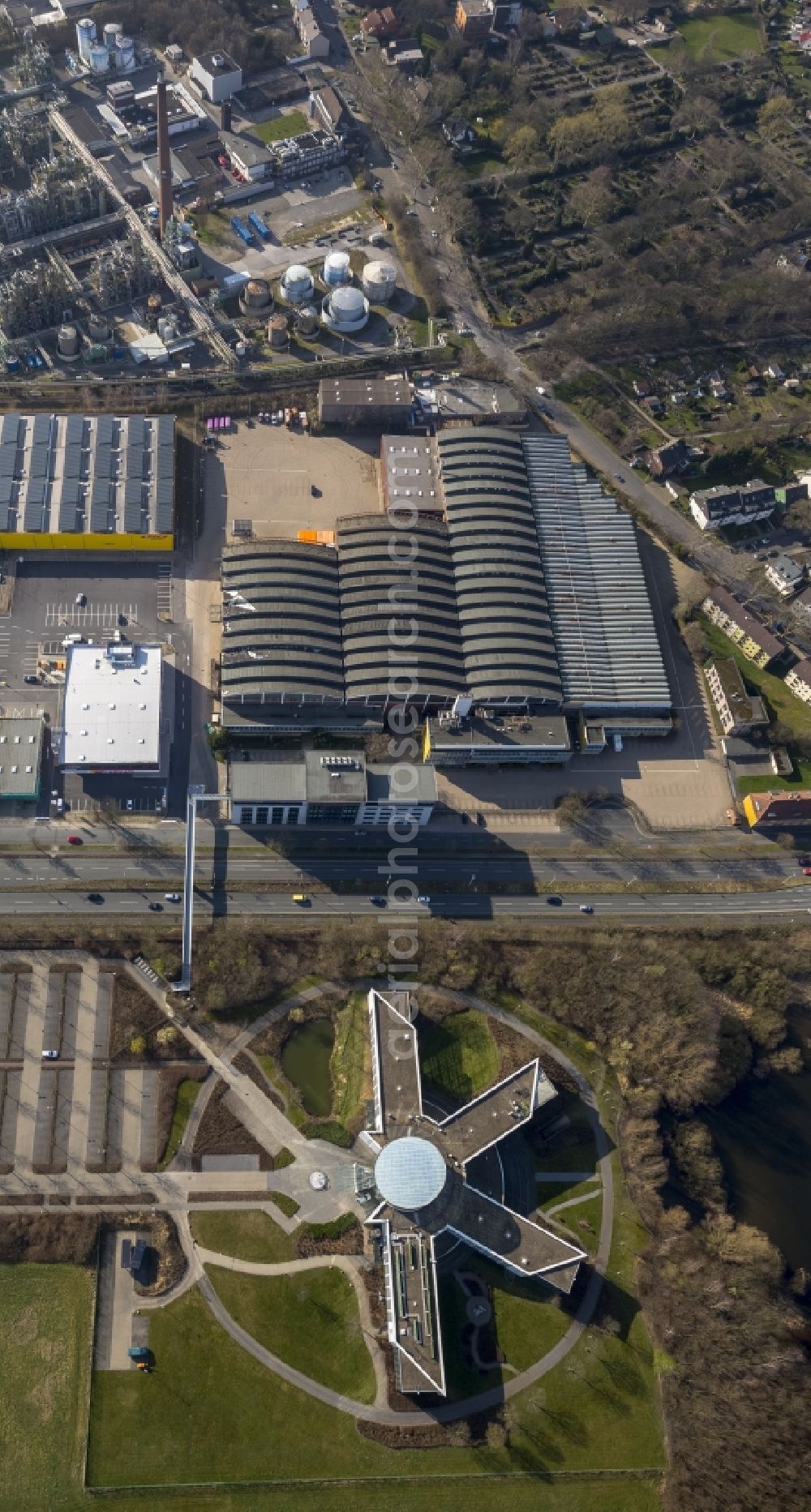 Bochum from the bird's eye view: Building the GEA headquarters in Hamme a district of Bochum in North Rhine-Westphalia