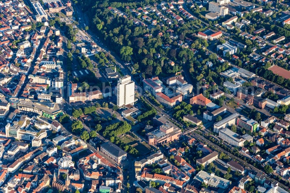 Aerial photograph Kaiserslautern - Building of the municipal administration and Town hall Kaiserslautern in Kaiserslautern in the state Rhineland-Palatinate, Germany