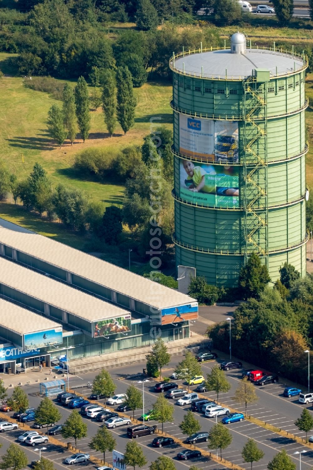 Herne from above - Building of the wholesale center Decathlon Herne with the gasholder Gasometer Herne in Herne in the state North Rhine-Westphalia