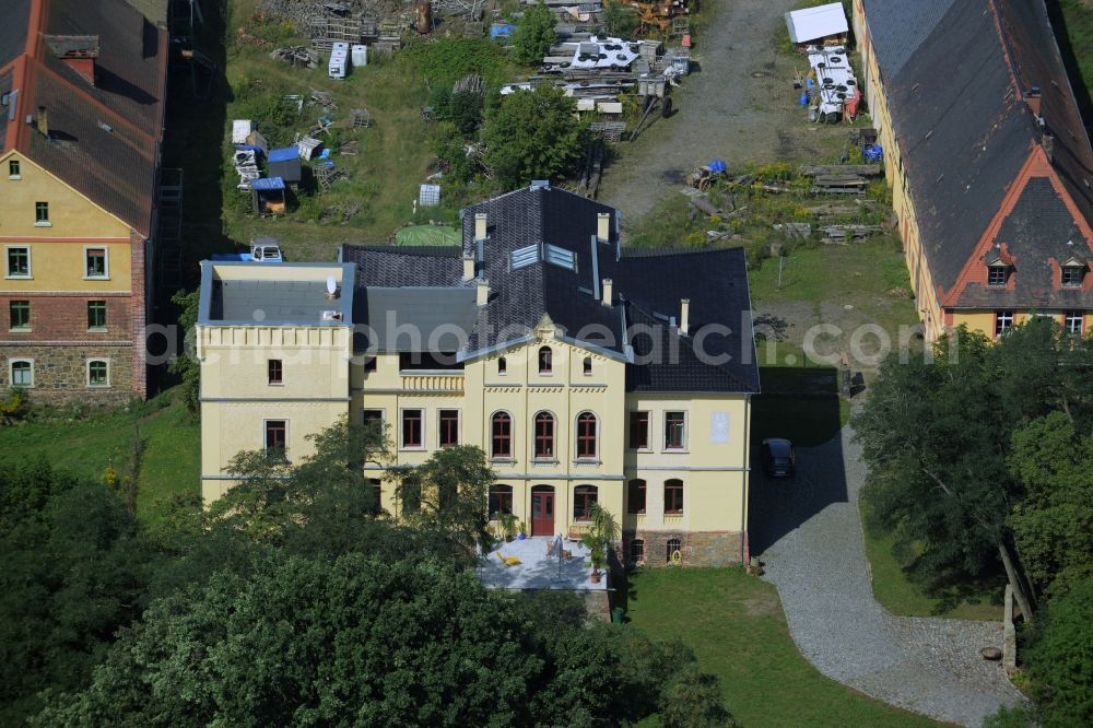 Aerial photograph Altenhain - Building and yard of the Castle Schloss Altenhain in Altenhain in the state Saxony