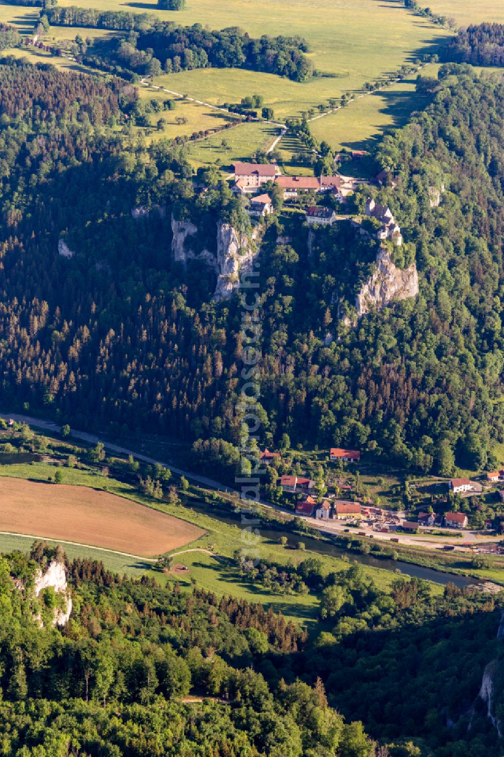 Aerial photograph Leibertingen - Building the hostel DJH Burg Wildenstein in Leibertingen in the state Baden-Wurttemberg, Germany