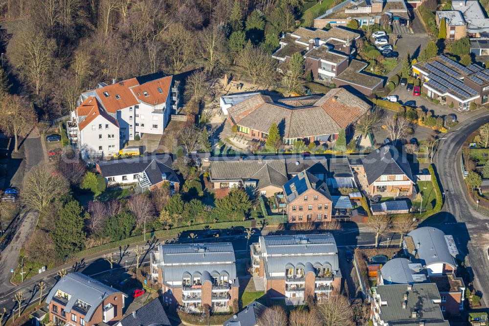 Werne from the bird's eye view: Building the KITA day nursery Auf of Nath on street Vinzenzstrasse in Werne at Ruhrgebiet in the state North Rhine-Westphalia, Germany