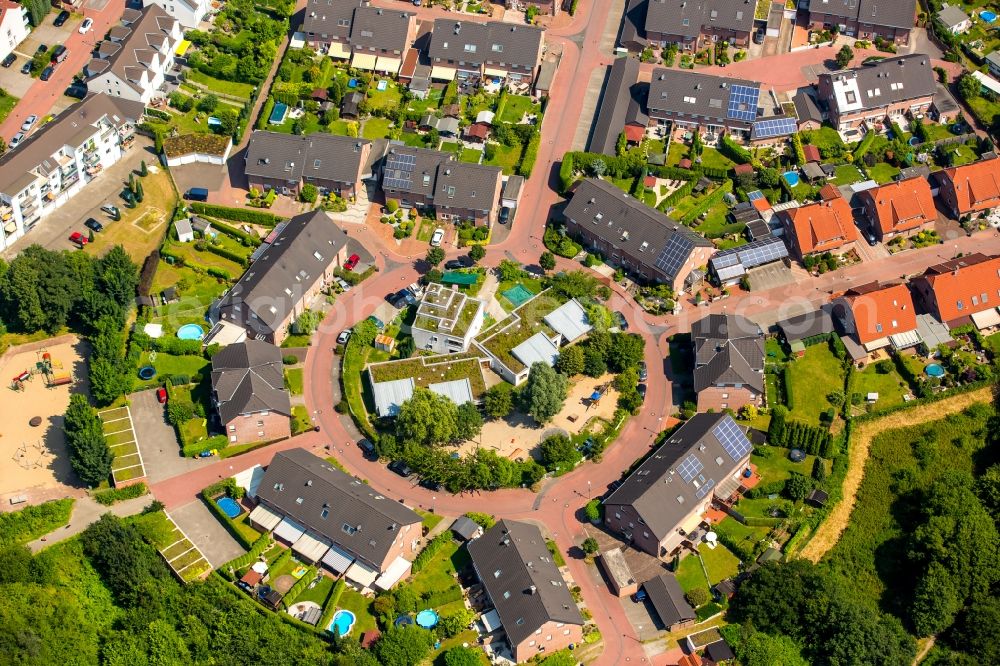 Aerial photograph Bottrop - Building the KITA day nursery Boy Im Johannestal in Bottrop in the state North Rhine-Westphalia