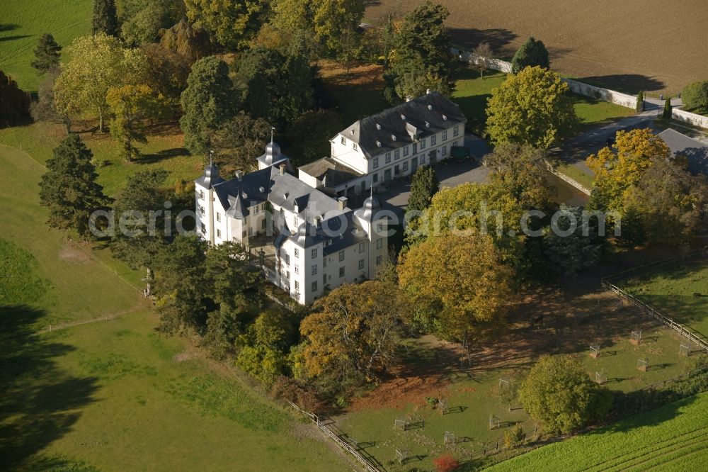 Anröchte - Mellrich from the bird's eye view: Buildings of the castle Eggeringhausen in Anroechte - Mellrich in North Rhine-Westphalia