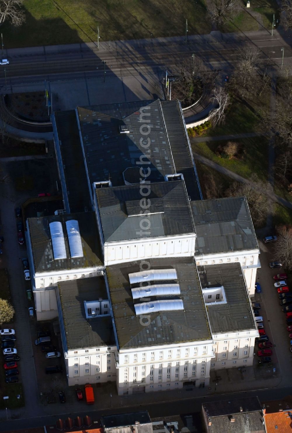 Aerial photograph Dessau - Building of the concert hall and theater playhouse in Dessau in the state Saxony-Anhalt, Germany