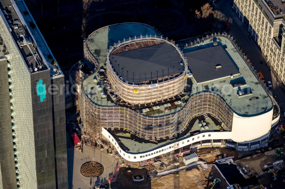 Düsseldorf from above - Building of the concert hall and theater playhouse in Duesseldorf in the state North Rhine-Westphalia, Germany