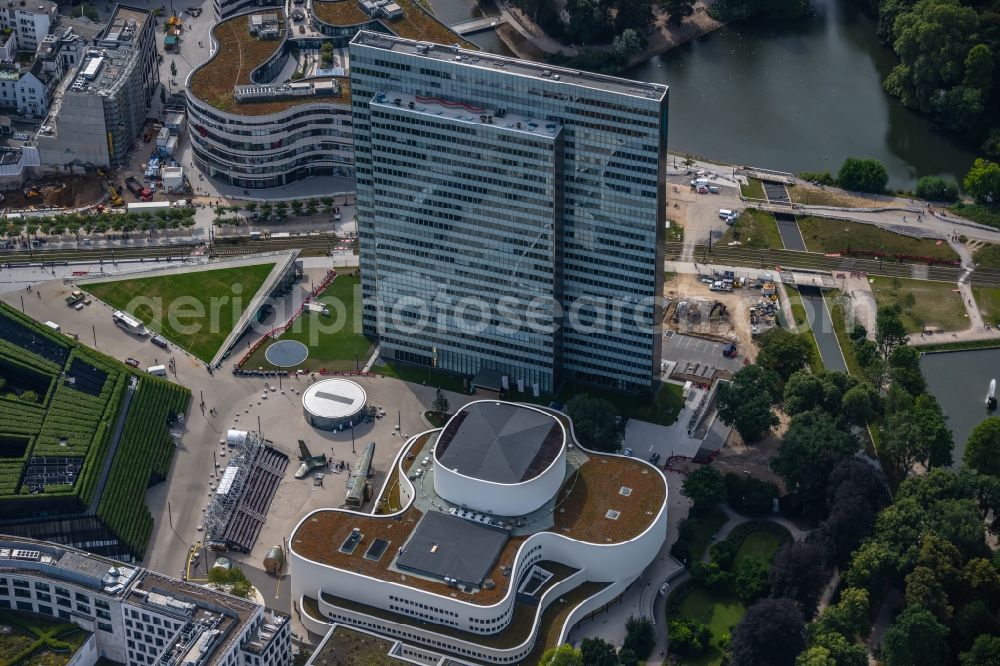 Aerial image Düsseldorf - Building of the concert hall and theater playhouse in Duesseldorf in the state North Rhine-Westphalia, Germany