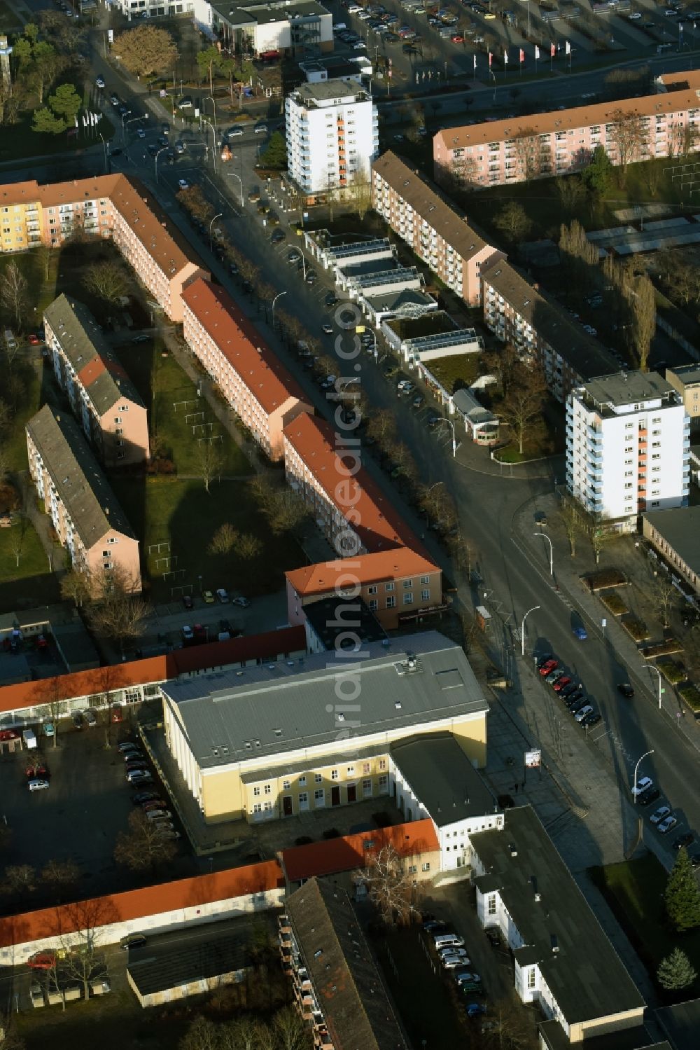 Aerial photograph Eisenhüttenstadt - Building of the concert hall and theater playhouse in Eisenhuettenstadt in the state Brandenburg