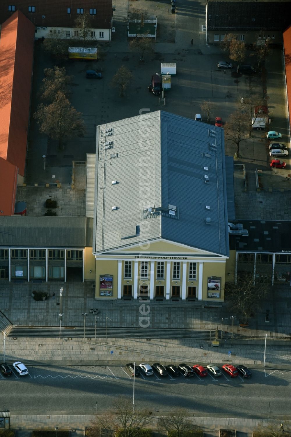 Aerial photograph Eisenhüttenstadt - Building of the concert hall and theater playhouse in Eisenhuettenstadt in the state Brandenburg