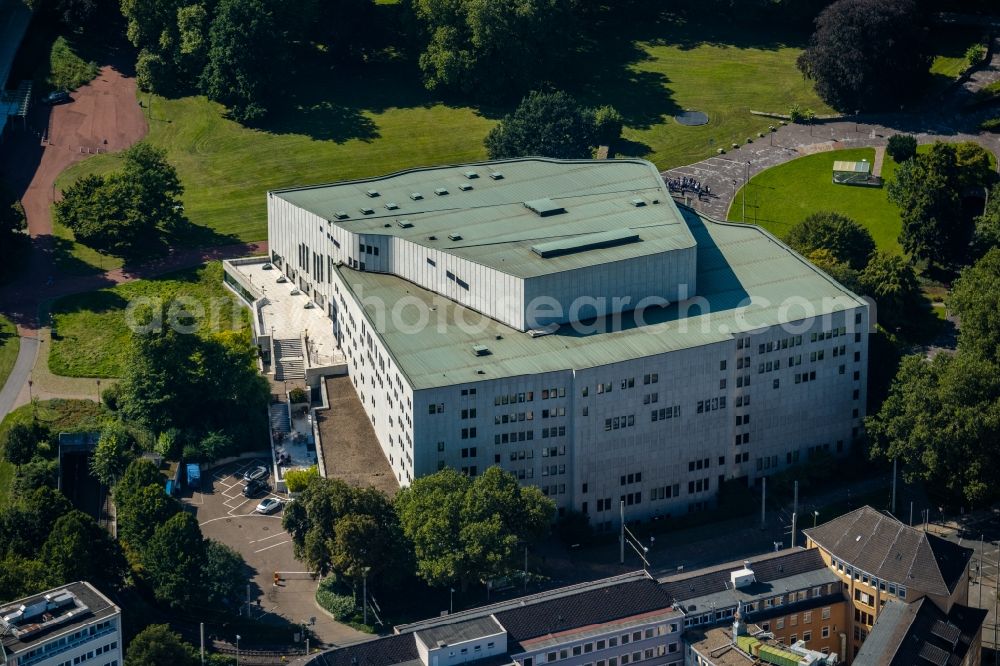 Essen from above - Building of the concert hall and theater playhouse in the district Suedviertel in Essen at Ruhrgebiet in the state North Rhine-Westphalia, Germany