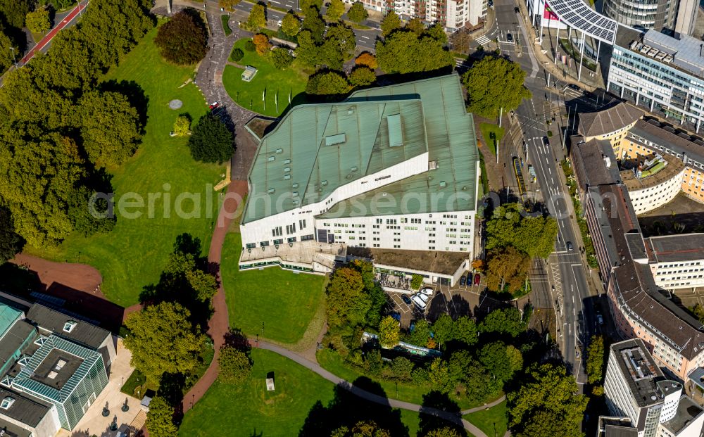 Aerial photograph Essen - Building of the concert hall and theater playhouse in the district Suedviertel in Essen at Ruhrgebiet in the state North Rhine-Westphalia, Germany