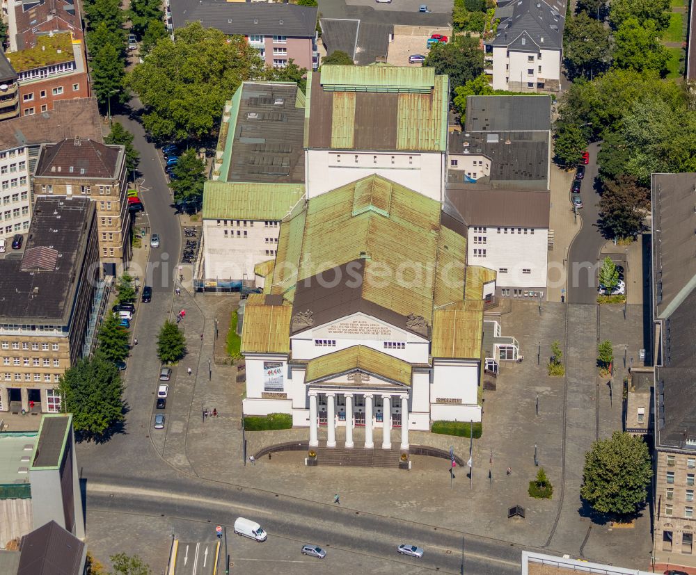 Duisburg from above - Building of the concert hall and theater playhouse on street Neckarstrasse in the district Altstadt in Duisburg at Ruhrgebiet in the state North Rhine-Westphalia, Germany