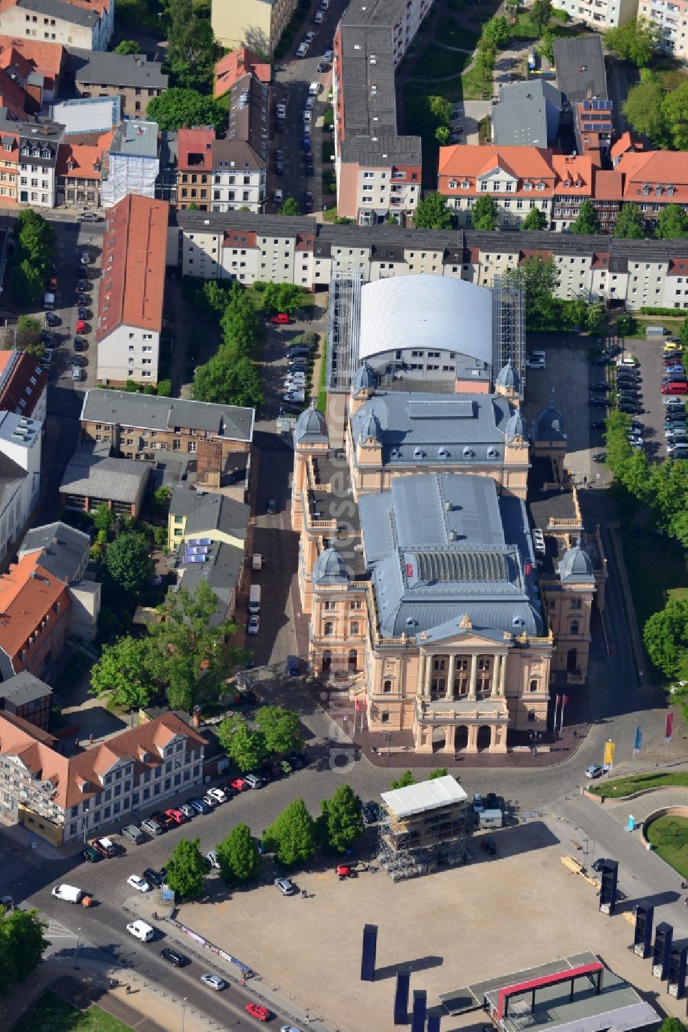 Aerial image Schwerin - Building of the concert hall and theater playhouse in Schwerin in the state Mecklenburg - Western Pomerania