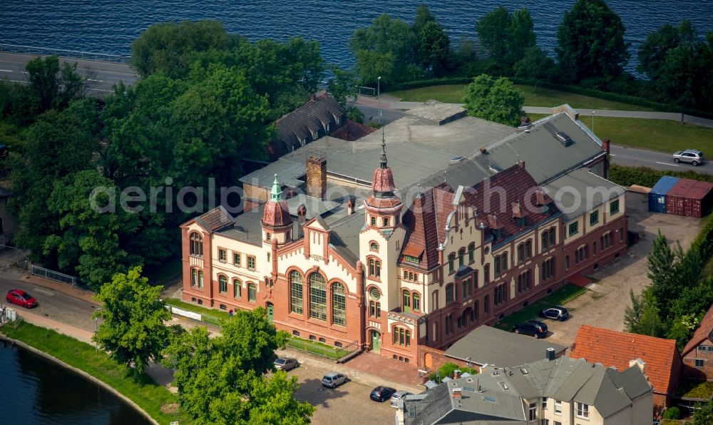 Aerial photograph Schwerin - Building of the concert hall and theater playhouse in Schwerin in the state Mecklenburg - Western Pomerania