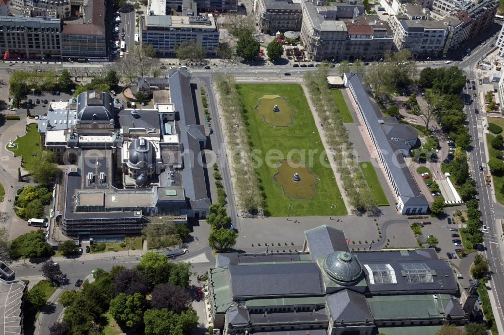 Aerial photograph Wiesbaden - Building of the concert hall and theater playhouse in Wiesbaden in the state Hesse, Germany