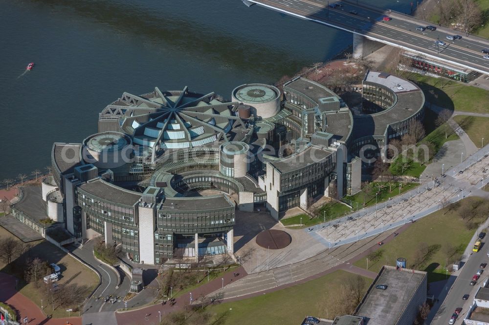 Aerial photograph Düsseldorf - View onto the Landtag of North Rhine-Westphalia in Dusseldorf. Apart from the decision of laws the most important function is the choice of the governor and the control of the government