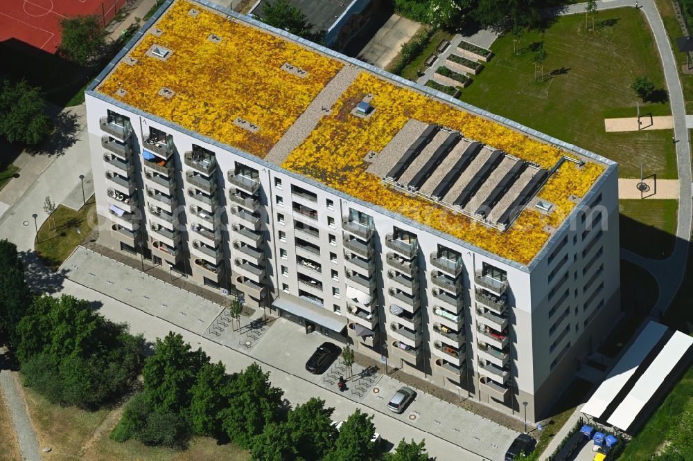 Aerial image Berlin - Building of a multi-family residential building on Venusstrasse in the district Altglienicke in Berlin, Germany