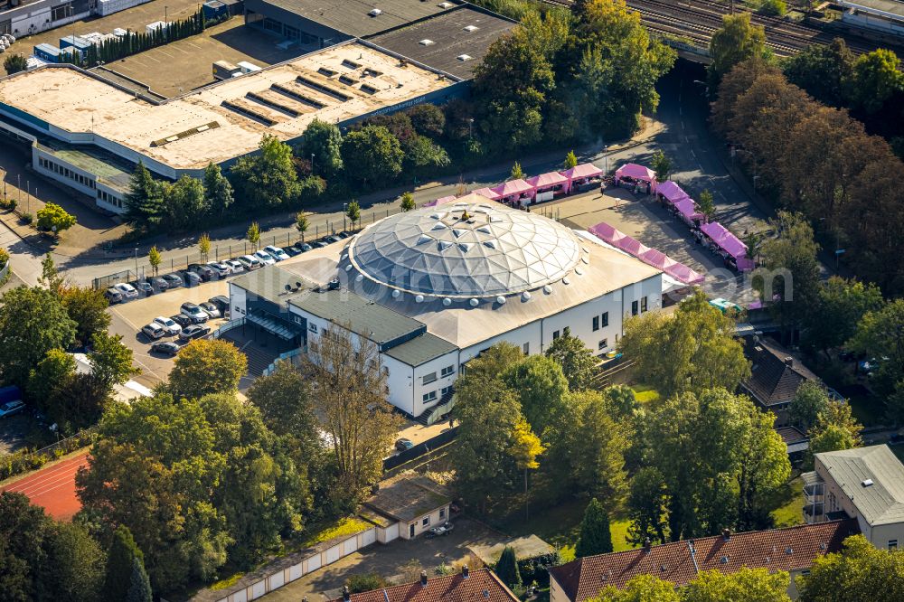 Aerial photograph Essen - Building of the mosque Merkez- Moschee In of Hagenbeck in Essen in the state North Rhine-Westphalia, Germany