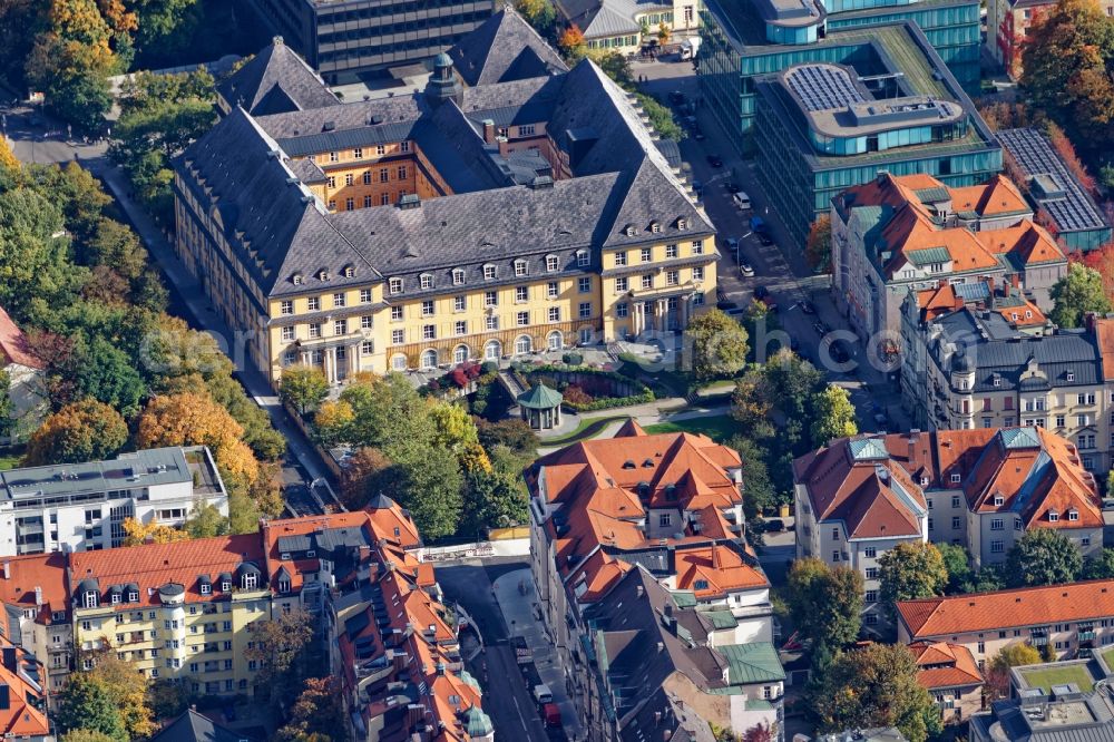 Aerial photograph München - Office and administration buildings of the insurance company Munich Re in Munich in the state Bavaria, Germany